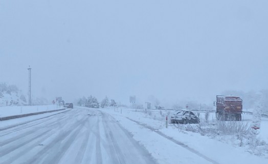 Kütahya’da kar yağışı