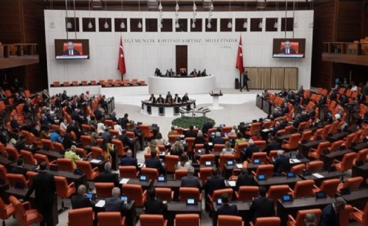 MHP'den yapay zek ile üretilen sahte içeriklere karşı kanun teklifi