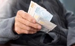 Mahkeme seyyanen zammın emeklilere de verilmesi istemiyle SGK'ye açılan davayı reddetti