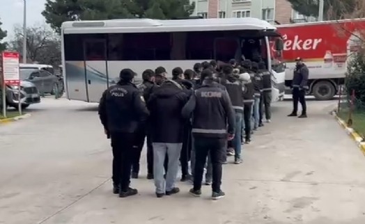 Manisa’da dolandırıcılık ve kara para aklama operasyonu: 15 gözaltı