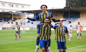 Menemen FK 3 puanı 3 golle aldı