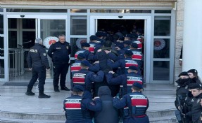 Muğla merkezli DEAŞ operasyonunda gözaltına alınan 18 şüpheli adliyede