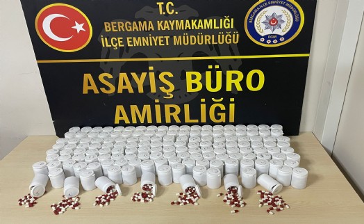 Otomobilde 8 bin uyuşturucu ecza ele geçirildi: 1 tutuklama