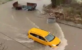 Söke, Germencik ve Kuşadası'nı sağanak vurdu