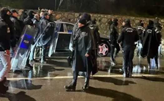 Trabzonspor Başkanı Ertuğrul Doğan'ın aracına maç sonu saldırı!