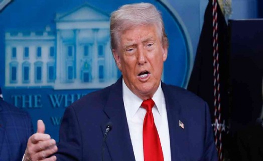 Trump İranlılara seslendi: Protestolara devam edin, yardım yolda!