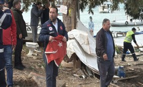 Türk bayrağını gören ekipler kontak kapattı