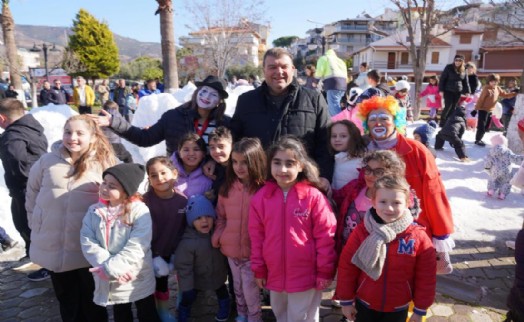 Seferihisar'da yarıyıl tatiline kar sürprizi