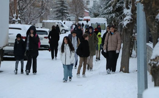 Valilik açıkladı: İstanbul'da okullar tatil edildi!
