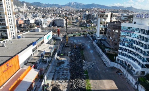 Yarım saatlik yol 5 dakikaya düşüyor: Şemikler Taşıt Üst Geçidi’nde inşaat başladı!