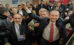 Yüksek tansiyonlu kongrede başkan belli oldu: Kılıç güven tazeledi