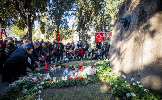 Zübeyde Hanım’a duygusal anma