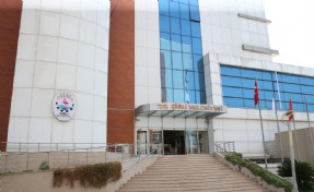 Çiğli Belediyesi’nden öğrencilere kırtasiye desteği