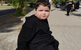 3 yaşındaki Berk’in tedavi parasına el uzattılar: Yardım kumbarası çalındı