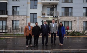 AK Parti Bayraklı’da 20 mahallede eş zamanlı ziyaret: 150 yeni üye