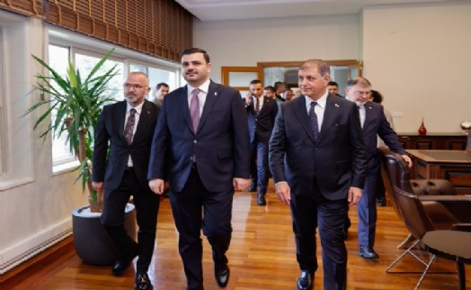 AK Parti heyetinden Tugay’a makamında ilk ziyaret: 'Birlikte çok çalışma vakti!'