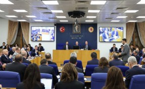 AK Partili isim fon yasası görüşmelerinde SPK'ya sordu: ‘Kararı bu kadar geç almanızdaki sebep nedir?’