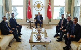 AK Parti’ye geçen 3 belediye başkanı Erdoğan’la görüştü