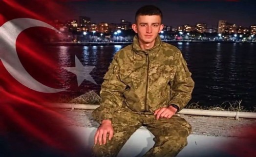 Afyon şehidine ağlıyor: Ramazan göz yaşlarıyla uğurlandı...