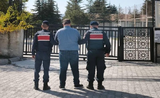 Afyonkarahisar’da jandarma operasyonları: 50 aranan kişi yakalandı