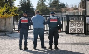 Afyonkarahisar’da jandarma operasyonları: 50 aranan kişi yakalandı
