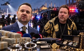 Akın Gürlek açıkladı: Interpol'ün kırmızı bültenle aradığı ABD vatandaşı İstanbul'da yakalandı!