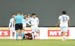Altay evinde gülemedi