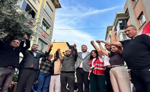 Aralarında kurucu ilçe yöneticileri de var: YENİ Parti'den istifa eden 200 kişi CHP'ye geri döndü