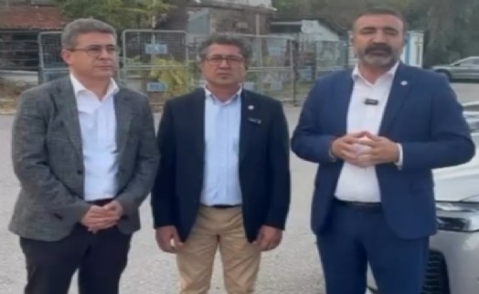 Atatürk pankartı asma girişimi soruşturmasında İl Başkan Yardımcısı Ballıkaya ifadeye çağrıldı: 'İzmirlinin yanındaymış gibi görünenlerin...'