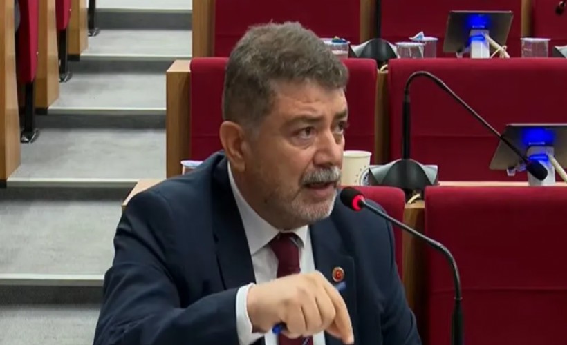 Atmaca’dan Gaziemir yönetimine: 200 çalışanın tuvaletini onaramayan, 140 bin kişiye nasıl hizmet edecek?