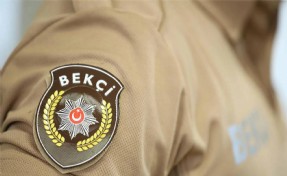 Avcılar'da okul önünde trafik kavgası: Bekçi, bir veliyi ayağından vurdu!