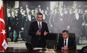 Bakan Tekin’den Çiğli’ye ziyaret; Başkan Yıldız, sunum yaptı