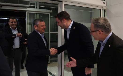 Özgür Özel, İzmir'de!