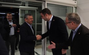 Özgür Özel, İzmir'de!