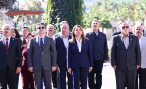 Başkan Denizli, Muhtarlar Günü’nde mahalle muhtarlarıyla bir araya geldi