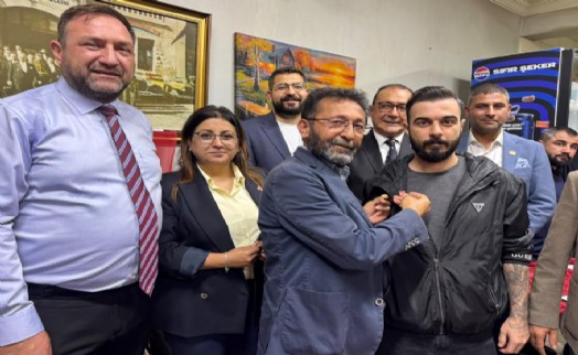 Bayraklı’da yeni üyeler CHP’ye katıldı