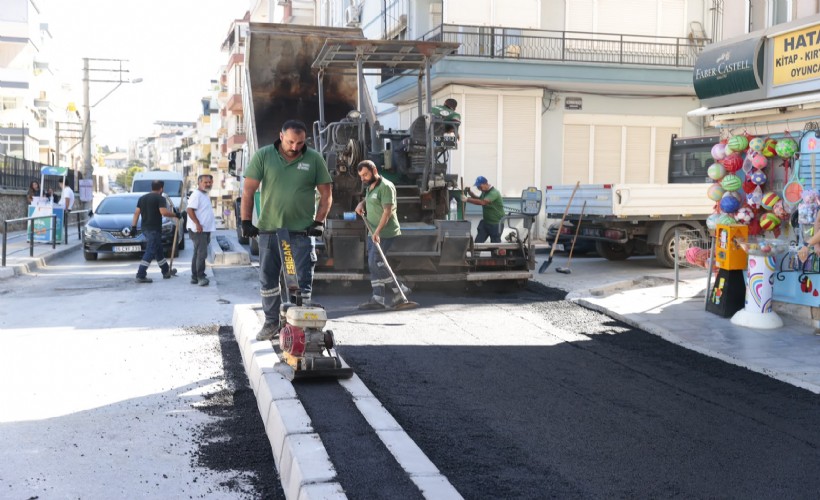 Beş okulun kullandığı sokağa Konak Belediyesi’nden güvenli dokunuş