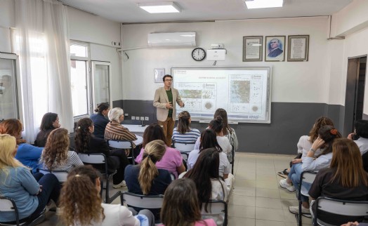 Bornova’da geleceğin eğitim neferlerine 'Temel Afet Bilinci Eğitimi'