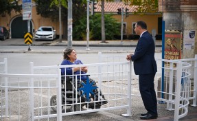 Bornova’da parklar engellilere açık motorlara kapalı