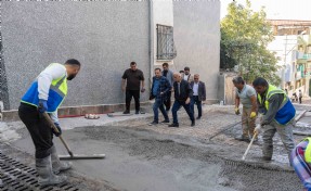 Bornova’da yol çalışmaları tüm hızıyla sürüyor
