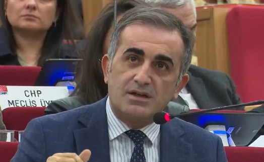 Büyükşehir'deki istifa dalgasına bir yenisi daha: CHP'li Yeter 3 görevini birden bıraktı!