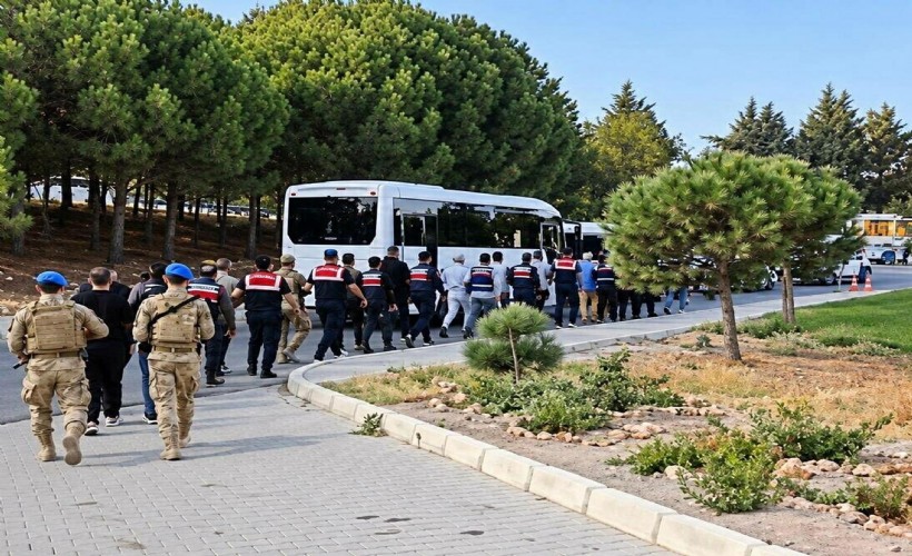 Çeşme Belediyesi operasyonunda yeni gelişme! Şüpheliler adliyede