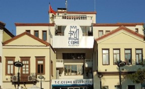 Çeşme Belediyesi’ne operasyon: 12 şüpheli hakkında işlem, belediye yöneticileri gözaltında