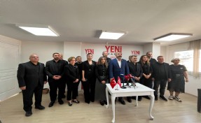 Çiğli Meclisi'nde su fırlatma krizi sonrası YENİ Parti Açıklaması: 'O su onun kirini temizleyemez!'