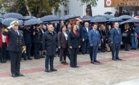Cumhuriyet’in 103. yılı Karşıyaka’da gururla kutlanıyor