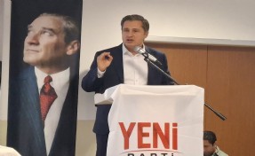Deniz Yücel'den Tugay'a ağır sözler! 'İzmir siyasi döneklere de irade hırsızlarına da haddini bildirir'