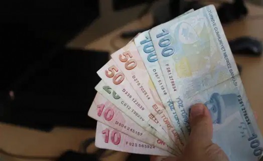 Emekliye asgari ücret kadar aylık ve ikramiye teklifine AK Parti ve MHP’den ret