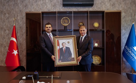 AK Partili İnan’dan Özgür Özel’e çok sert Tugay yanıtı: Ömrünün sonuna kadar İzmir düşmanı olarak anılacaksın