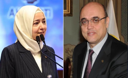 Fatma Betül Sayan Kaya’nın mezuniyetini kutlamıştı: Eski rektörden dikkat çeken yanıt