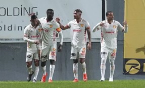 Göztepe ilk kez kazandı! Deplasmanda Eyüpspor'u farklı yendi